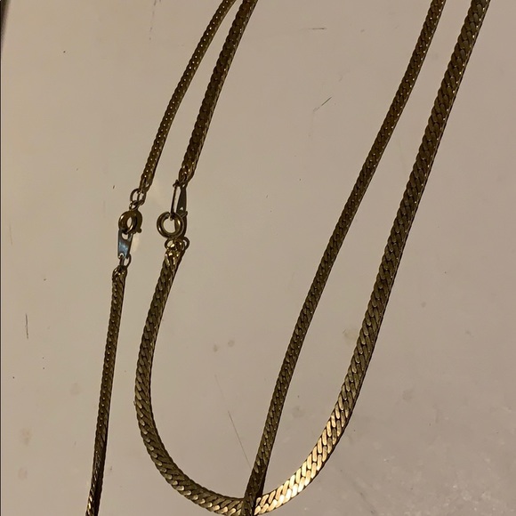 Jewelry - Set of 2 gold snake chains